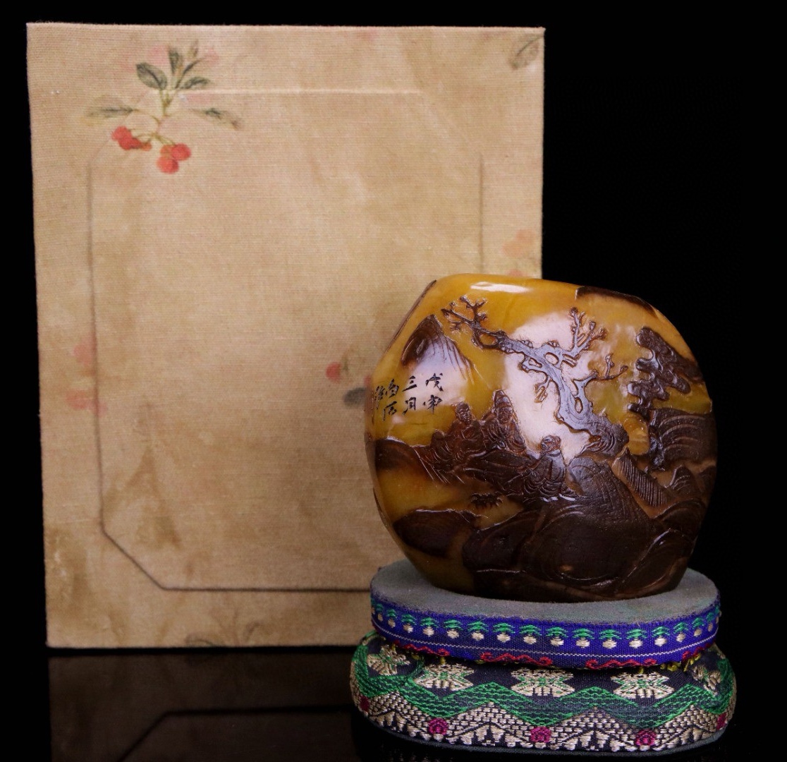 旧蔵 【中国近現代書画家 書法篆刻家 齊白石】寿山石 烏鴉皮 田黄石 閒章 印章 天然石 篆刻 古印材 極細工 中国古玩 骨董品 古美味 201-01拍卖