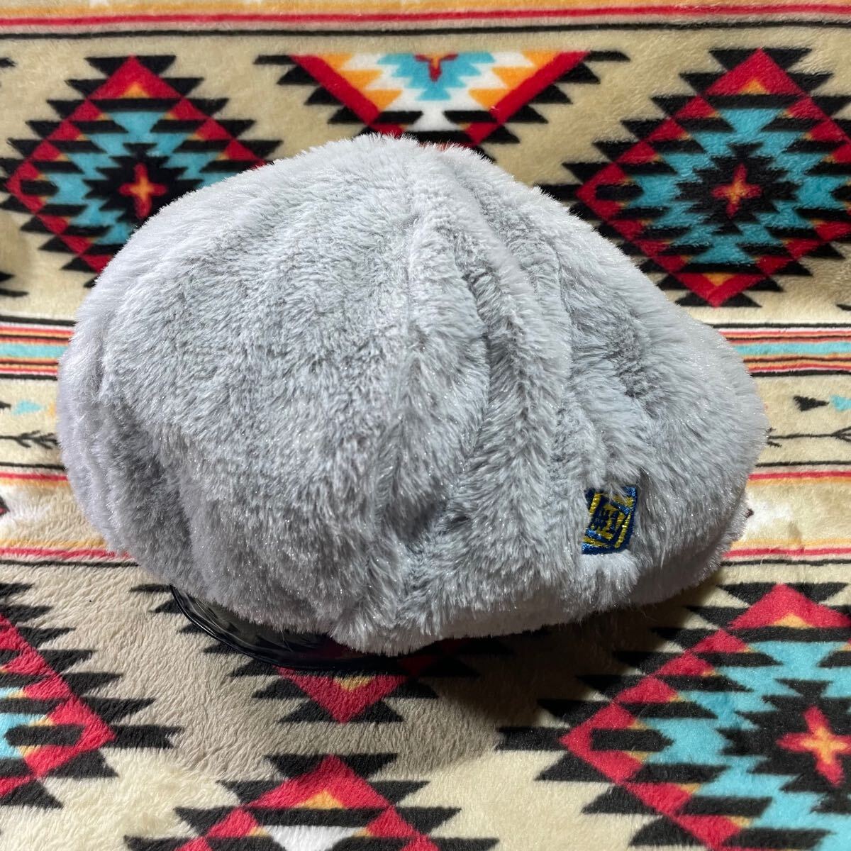 美品 X-girl ファー ベレー帽 もこもこ フェイクファー エックスガール #1 刺繍 帽子 キャップ 冬用 グレー エクストララージ 柳10671拍卖