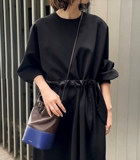 新品 定価4.3万 デミルクスビームス マキシワンピース 黒 CHINO拍卖