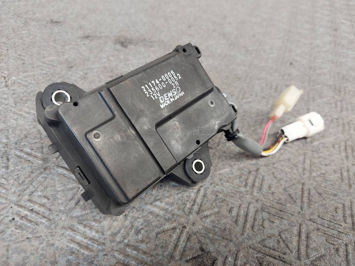 カワサキ ZRX1200 ダエグ ブラックリミテッド 排気バルブモーター 排気デバイスモーター 純正 部品 パーツ 松拍卖
