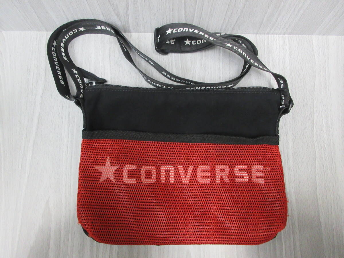 ( う-D3-8003 )CONVERSE コンバース ショルダーバッグ ポーチ レッド 赤 ブラック 黒 子供 キッズ 中古拍卖