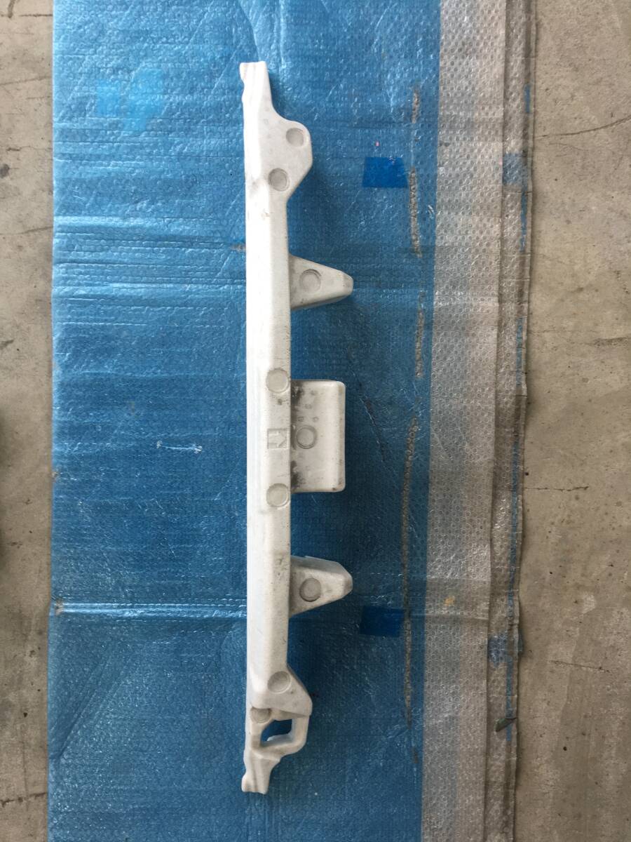 E11 ノート フロントバンパー エネルギー 純正 62090-8Y20A NISSAN NOTE拍卖