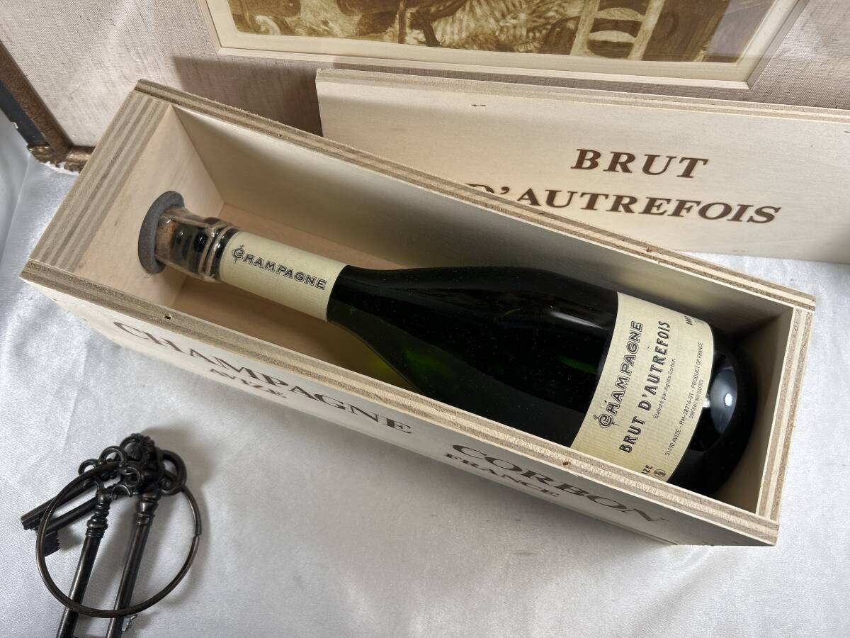 希少 レコルタン マニュピュラン 最高30年前の原酒を含むソレラシステム シャンパーニュ コルボン ブリュット ドートルフォア 木箱入拍卖