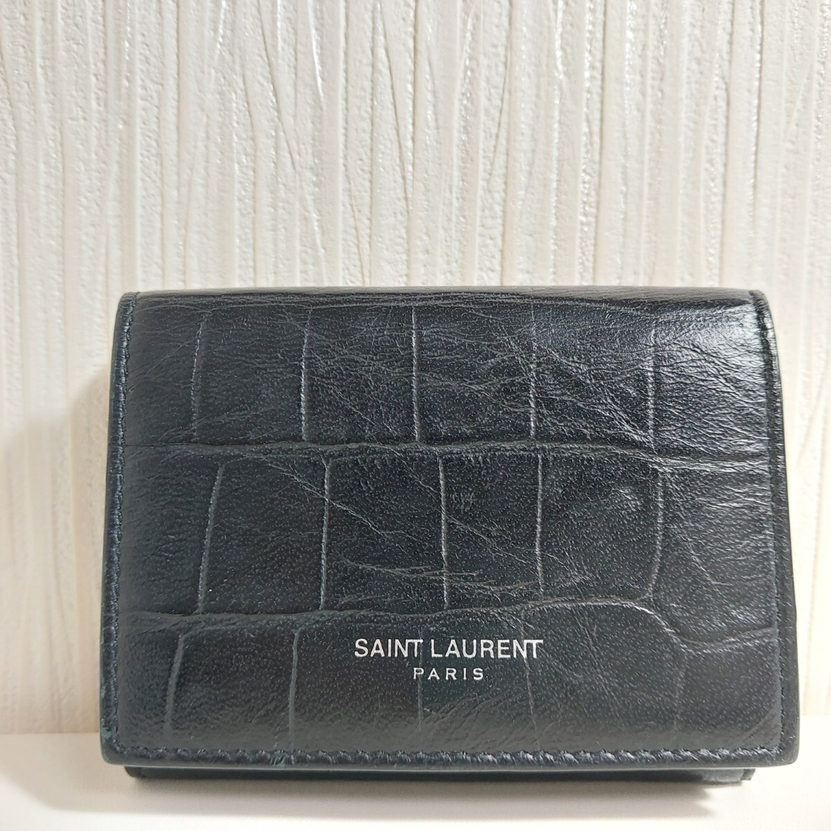 サンローラン タイニーウォレット 三つ折り財布 コンパクト財布 ミニ財布 クロコ型押しレザー ブラック 459996拍卖