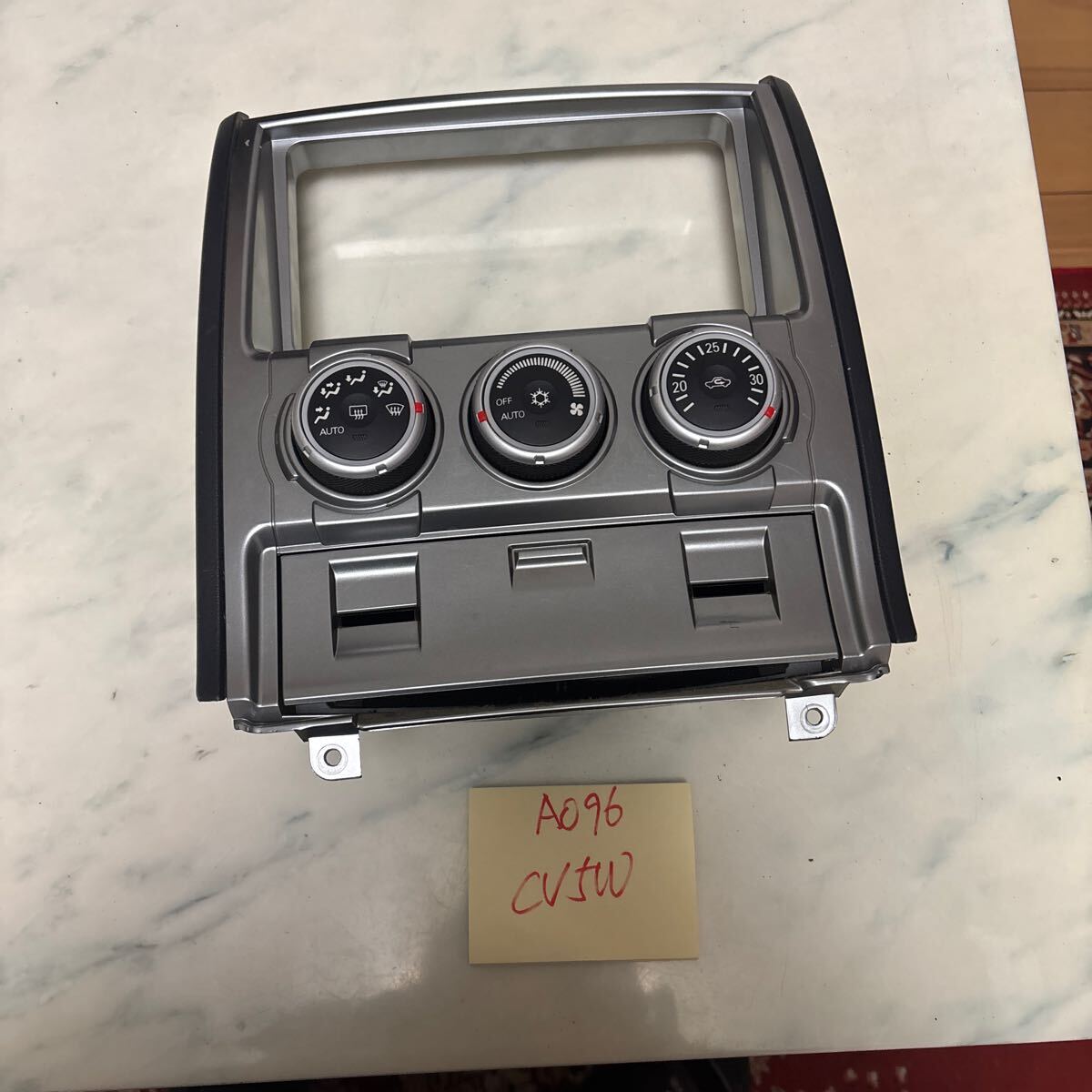 デリカD5 DBA-CV5W エアコンスイッチパネル 7820a 072xb拍卖