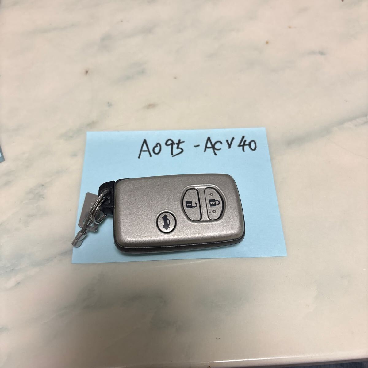 a095 【超希少】ダイハツ純正 ACV40 アルティス スマートキー キーレス キー 3ボタン トランク 品番:271451-0310 拍卖