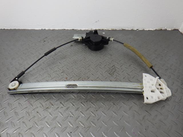デミオ DE3FS 右 フロント ドア レギュレター モーター D651-58-58XB拍卖