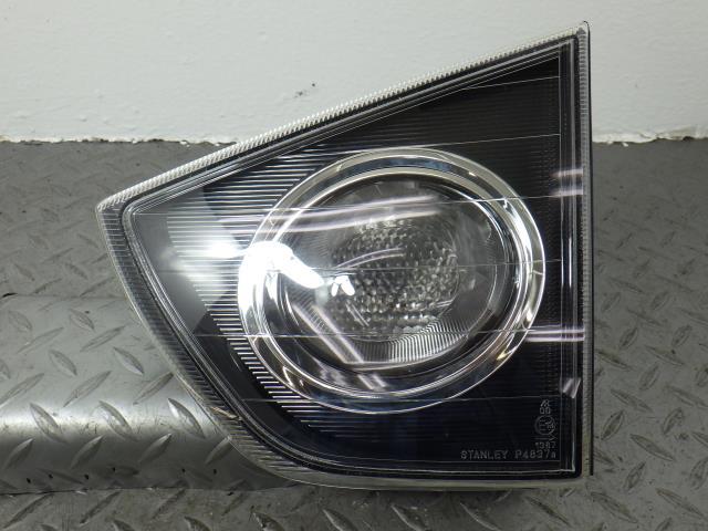 コルトプラス Z23W 右 フィニッシャー テール ランプ 8336A046拍卖