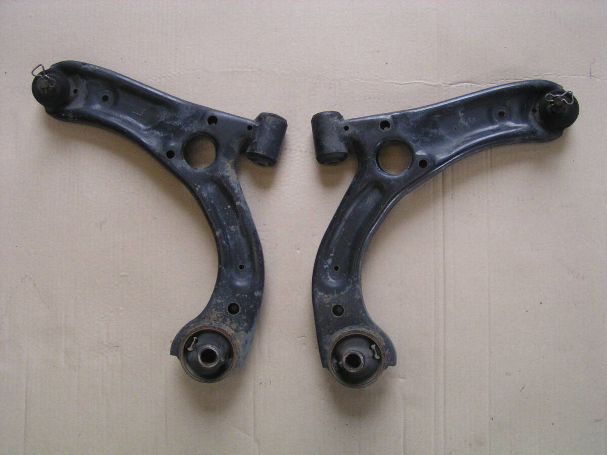 ☆ L575A ピクシス L575S ムーブコンテ ロアアーム 左右セット L185S LA100S L375S L175S L675S拍卖