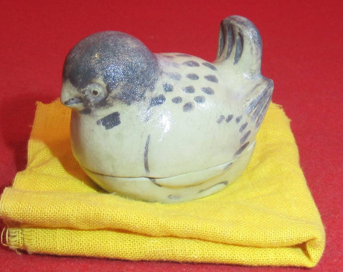 茶道具『有田焼 松本佩山作「雀香合」在銘「佩山作」共箱』ふくら雀 祈事 茶道教室 七事式 茶会席 表千家 裏千家 武者小路千家十職拍卖