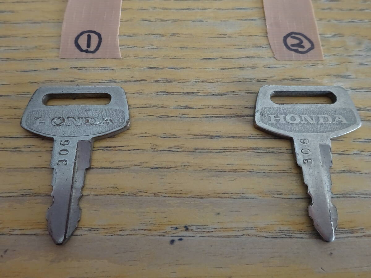 中古ホンダ純正キー 旧ロゴ スクーターなどミニバイク用 キーナンバー306番② 2本あり 1本300円~拍卖