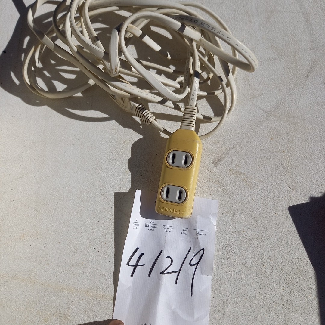 延長コード 三口 約4.5m コード 電源ケーブル コンセント拍卖