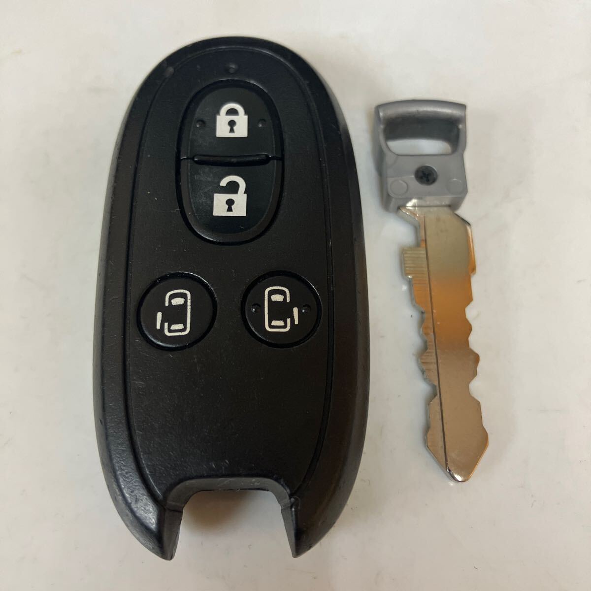 MS4474 三菱 007YUU L0212 純正スマートキーレス デリカD2 パレット ソリオ MK21S MA15S 日産 ルークス 両側パワースライド 4ボタン拍卖