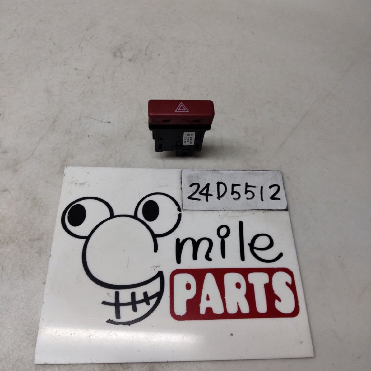 MK53S スペーシア 純正 ハザードスイッチ 2Z7-16-6/24D5512*同梱不可拍卖