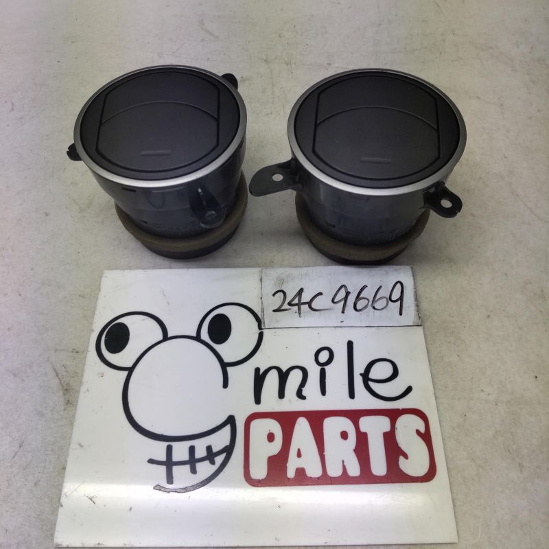 CCEFW ビアンテ 純正 運転席助手席エアコン吹出口 1D3-2-4/24C9700*同梱不可拍卖