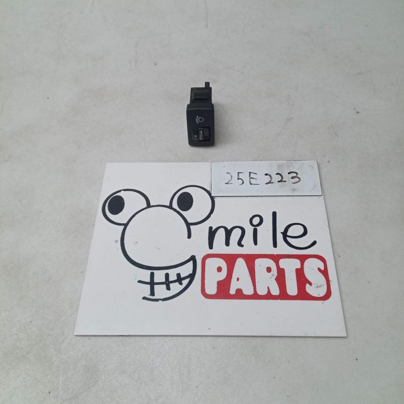 JF1/JF2 N-BOX 純正 レベライザースイッチ 2Z7-22-3/25E223*同梱不可拍卖