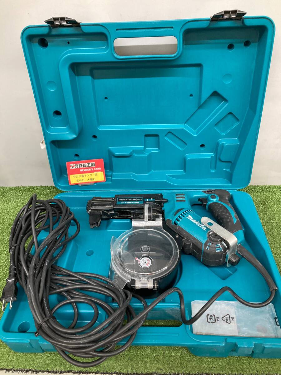【中古品】【0921】★makita(マキタ) 41㎜ 100vオートパックスクリュードライバ 正逆転両用 6841R ITDV74QJ8TUM拍卖