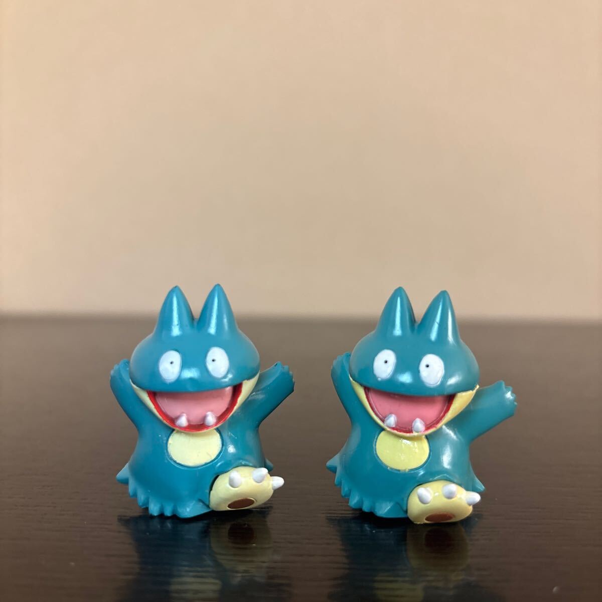 モンコレ ゴンベ 2種 中古品 ① ボックス 採番なし ② MC-121 ポケモン フィギュア ポケットモンスター モンスターコレクション拍卖