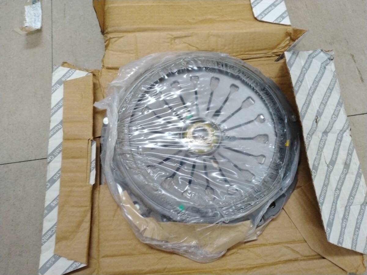 アルファロメオ 166・GTV クラッチキット ALFA ROMEO 166・GTV CLUTCH KIT 純正品・新品・送料無料 拍卖