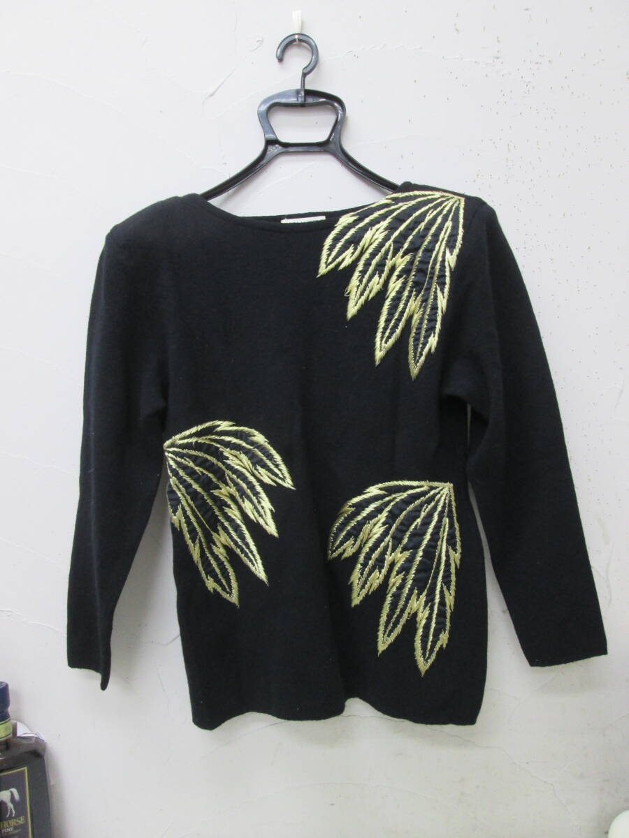 (55)☆COSA-NOSTRA コーザノストラ レディース ニット ラム アンゴラ混 ゴールドカラー刺繍 サイズ表記なし ブラック拍卖