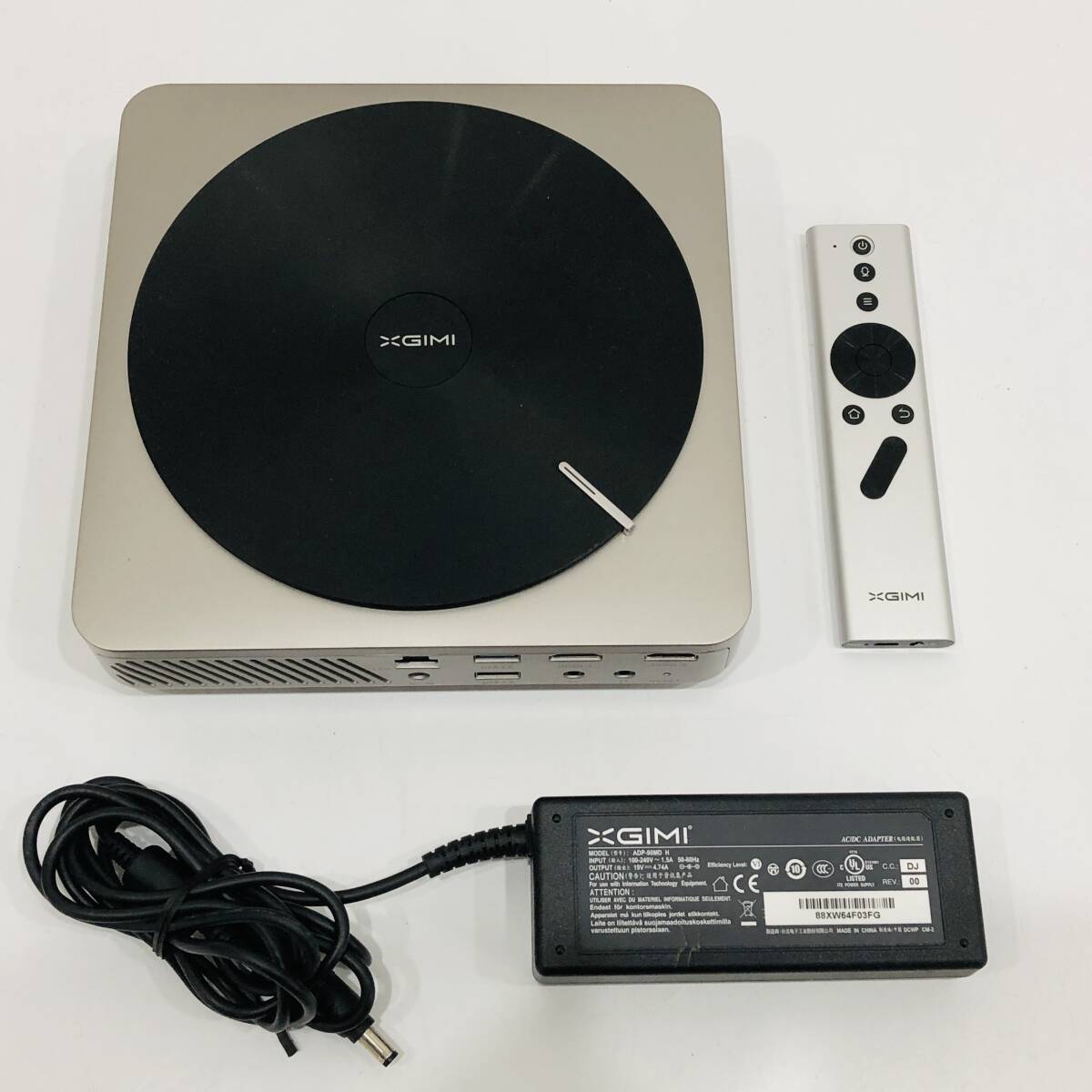 ●エクスジミー Z4 Aurora LED小型プロジェクター XGIMI リモコン付き harman kardon スピーカー搭載 モバイル S3869拍卖