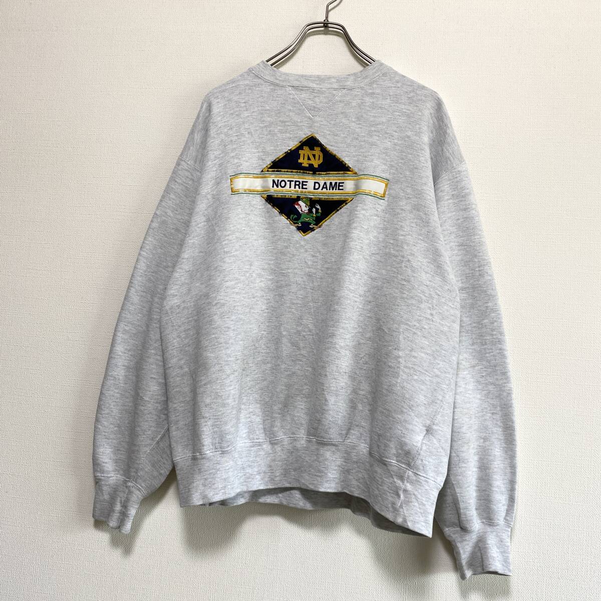 アメリカ古着 カレッジ スウェット トレーナー ノートルダム大学 裏起毛 XLサイズ US古着 【W440】拍卖