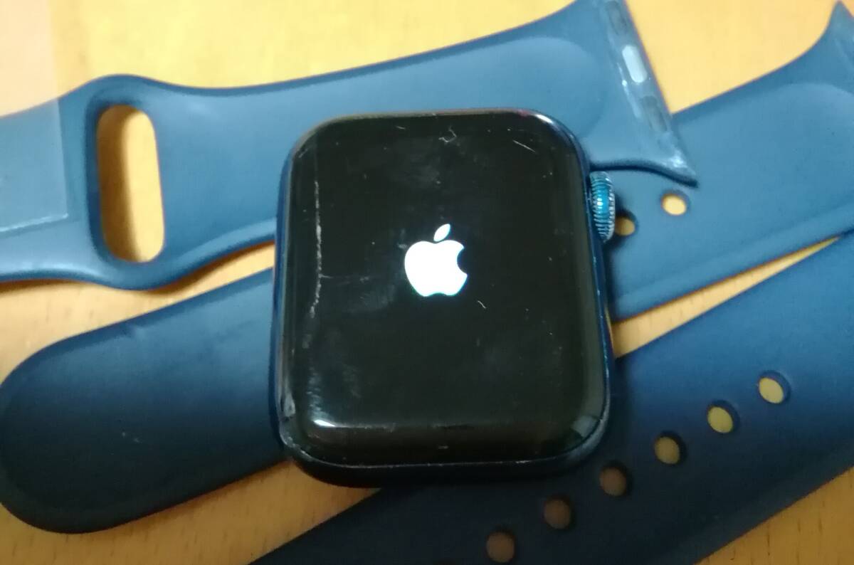 Apple Watch Series 6 40mm アルミニウム ブルー アップルウォッチ スマートウォッチ拍卖