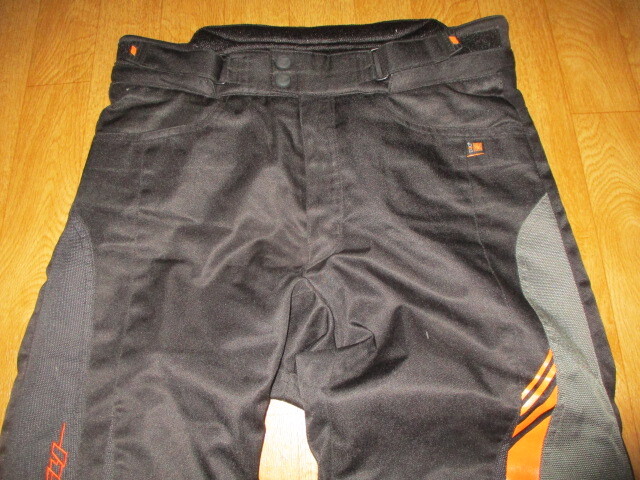 訳アリ・ヒョウドウ・D30 ウィンター ゴム膝パット入り 防寒ライダースパンツ 美中古 サイズLL ジャケット拍卖