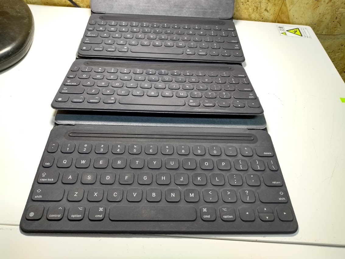 ●中古 Apple iPad スマートキーボード A1772 中古品 3個セット拍卖