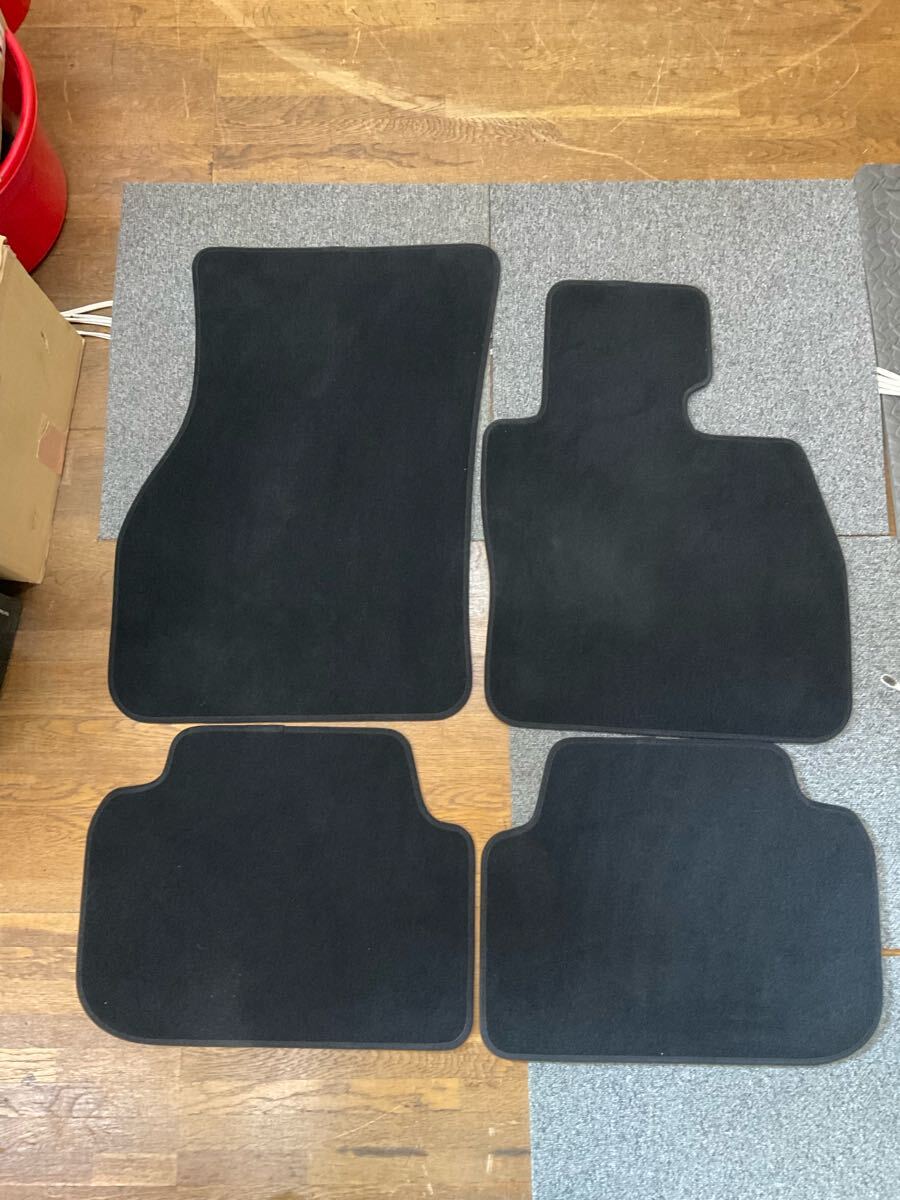 BMW純正 F54 ミニ クラブマン フロアマット前後 4枚セット 中古品 拍卖