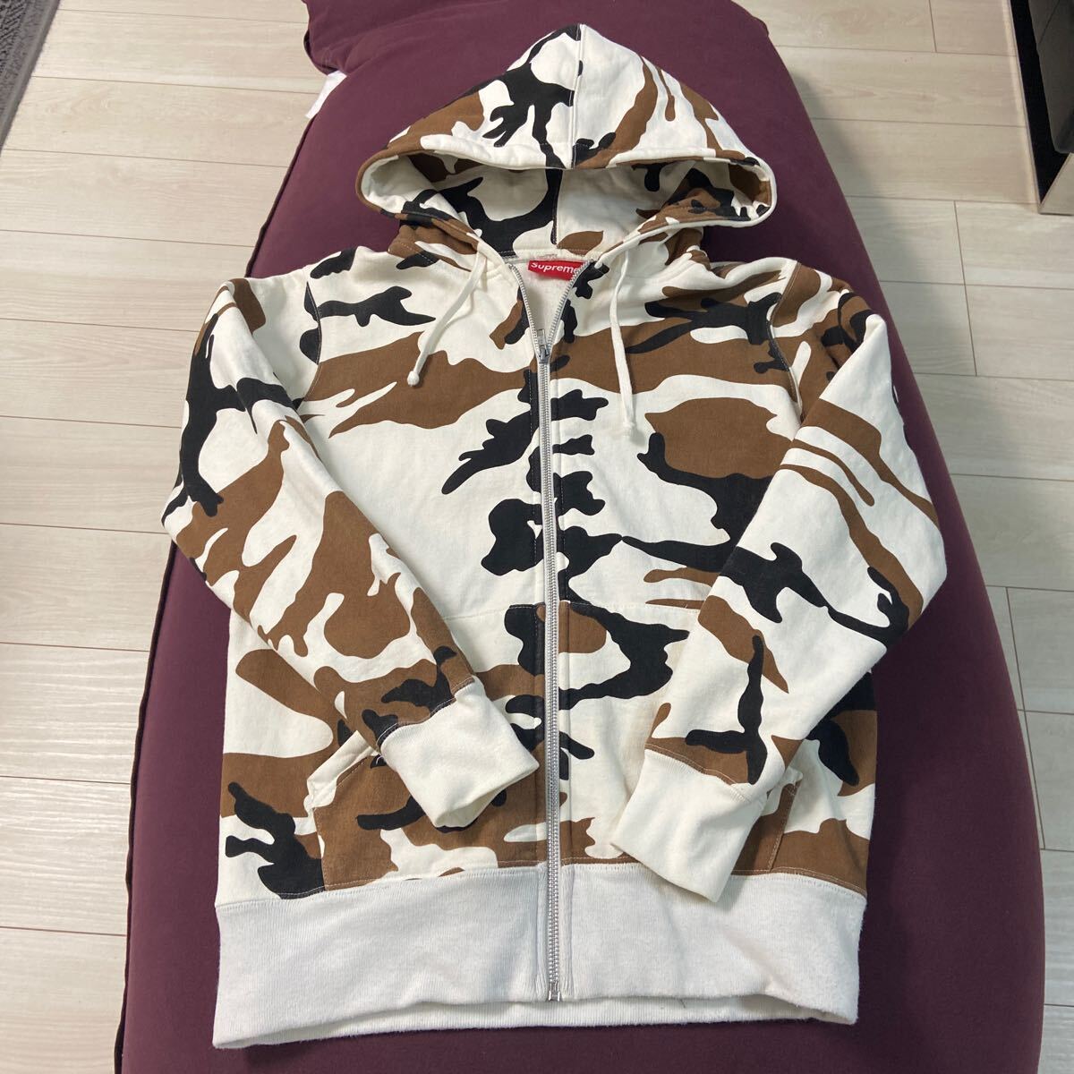 シュプリーム  ジップアップパーカー拍卖
