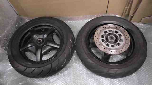 シグナス-X SE12J-672xxx の ホイールセット タイヤ付き *1737083399 中古拍卖