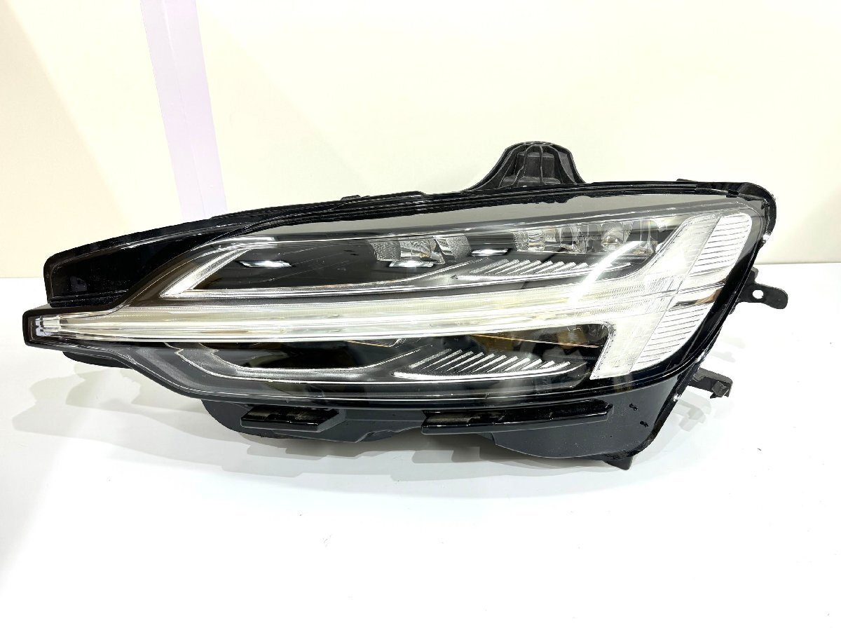 ボルボ V60/S60 ZB系 純正LEDヘッドライト 左 32347000/32338005 (Z11-33)拍卖