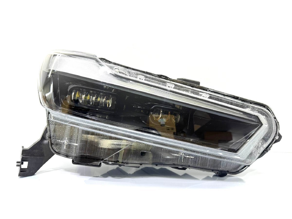 ★美品★ ホンダ WR-V DG5 純正 右 LED ヘッドライト IJL100-8F08E (Z11-4)拍卖