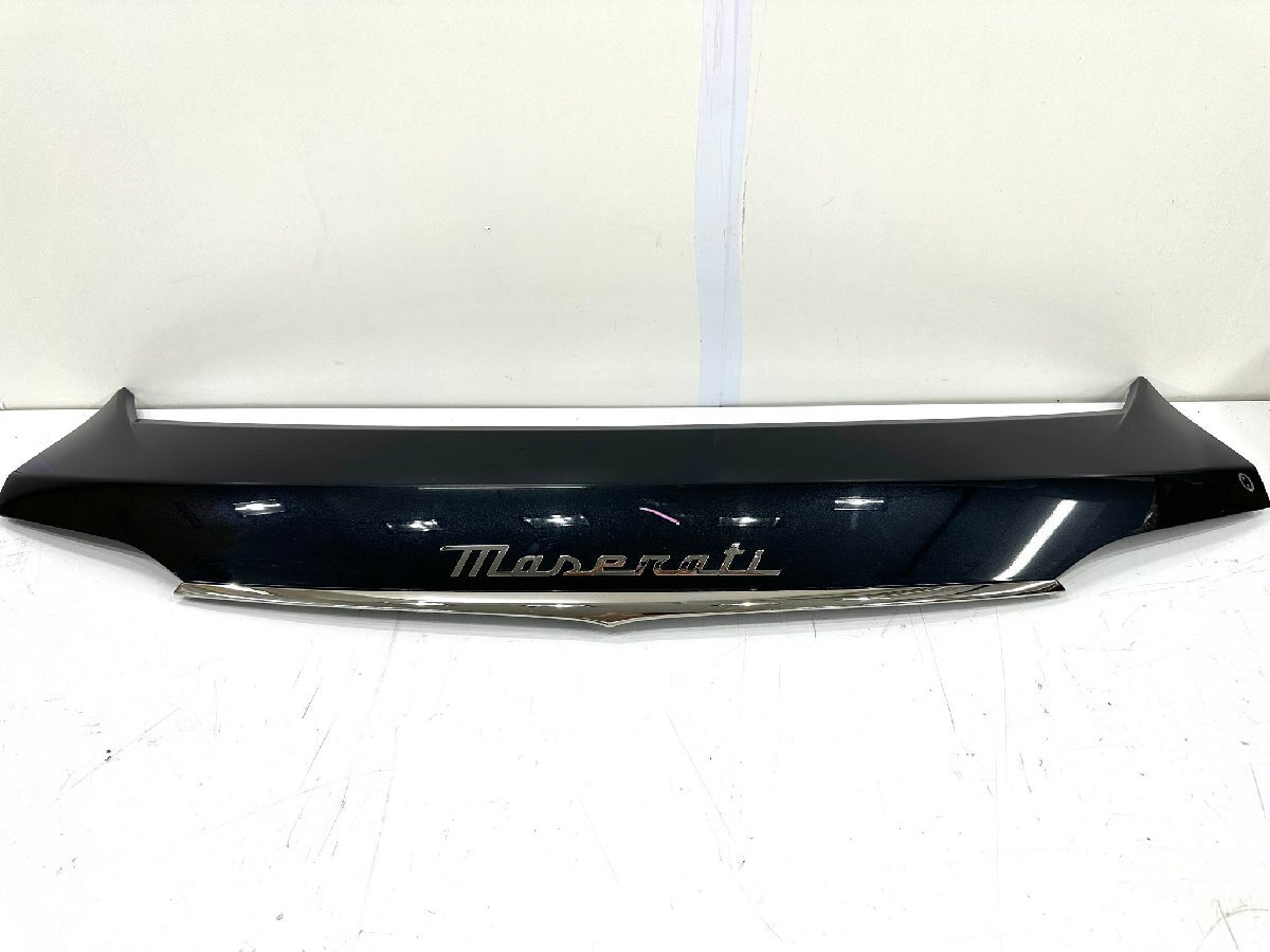 マセラティ レヴァンテ 純正リアガーニッシュ 黒メタリック 670042733 (G61-7)拍卖