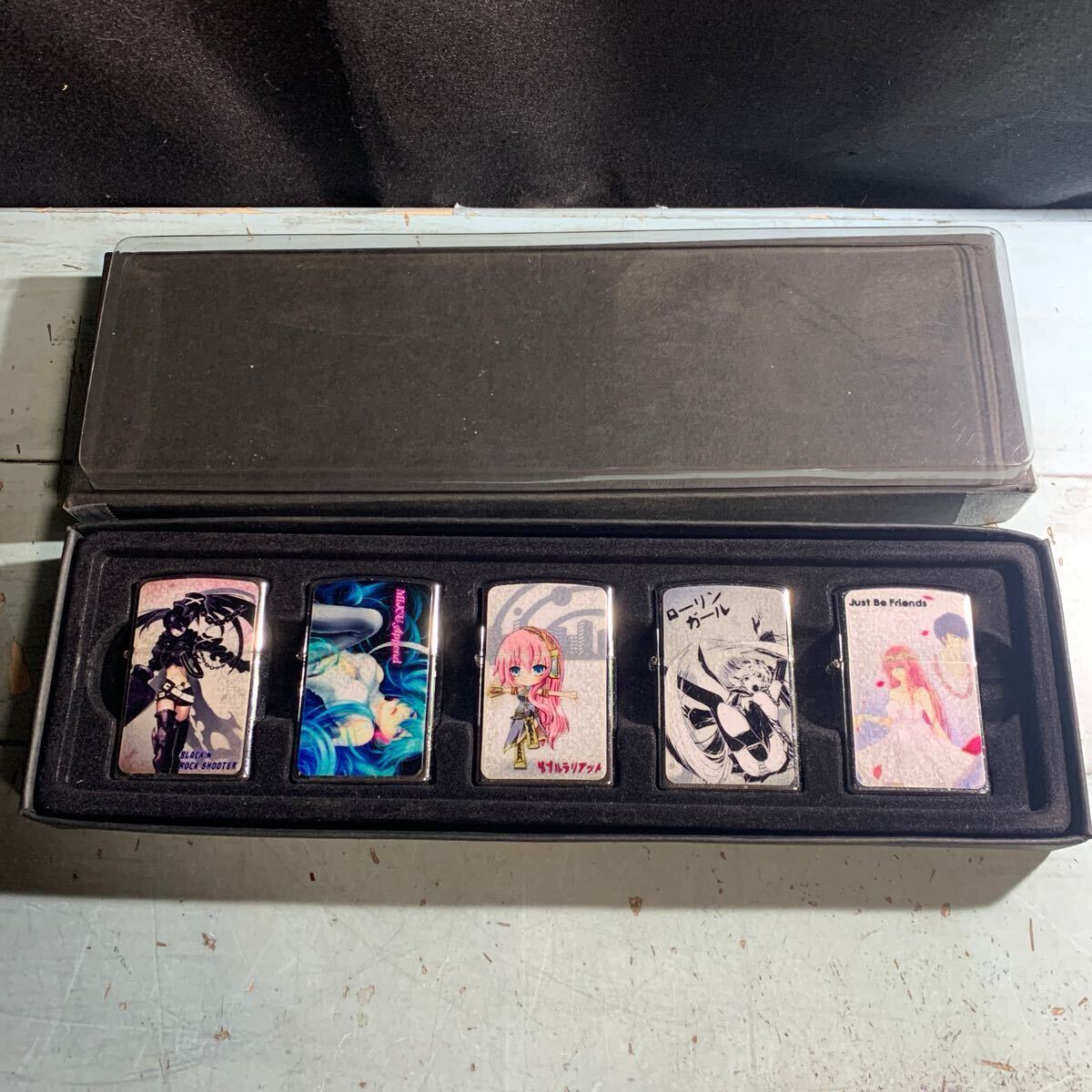 オイルライター 喫煙グッズ 喫煙具 ライタ5個セット ローリンガール サプルラリアット ミク ブラック ロックシューター (A-1199)拍卖