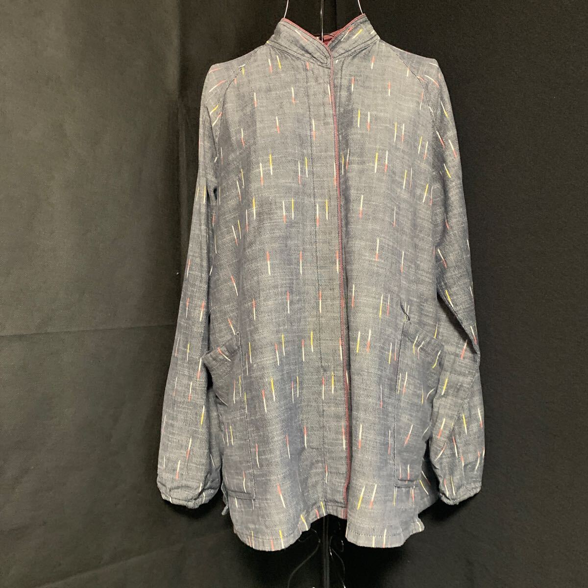 ☆シャツ チュニック 藍染 生地 刺し子 リメイク素材 ハンドメイド 古布 型染め 絣 手作り パッチワーク かすり(A-1251)拍卖