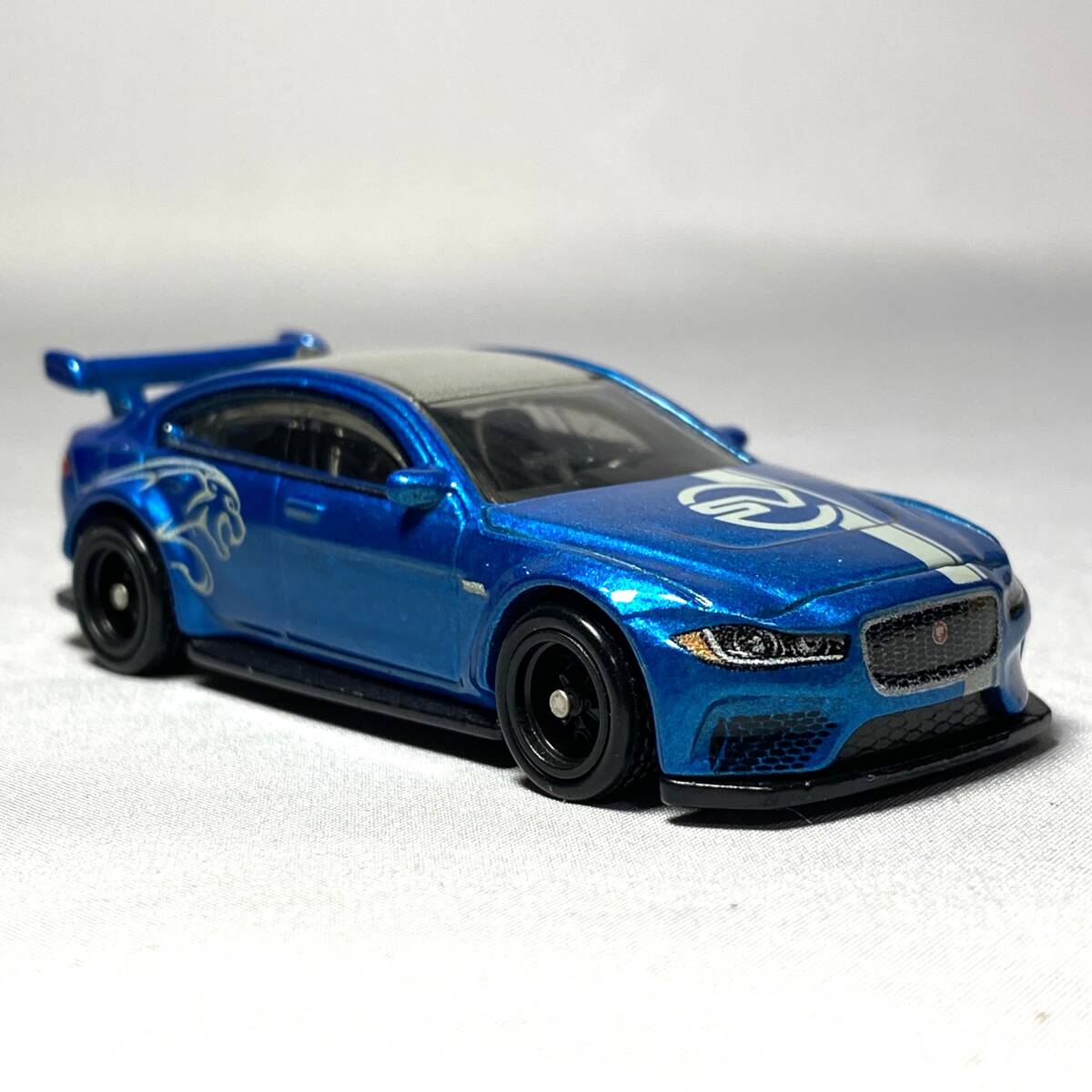 1/64 Hotwheels ★ Jaguar XE SV Project 8 ★ ジャガー Fast & Furious ワイルドスピード ワイスピ リアルライダー ルース拍卖