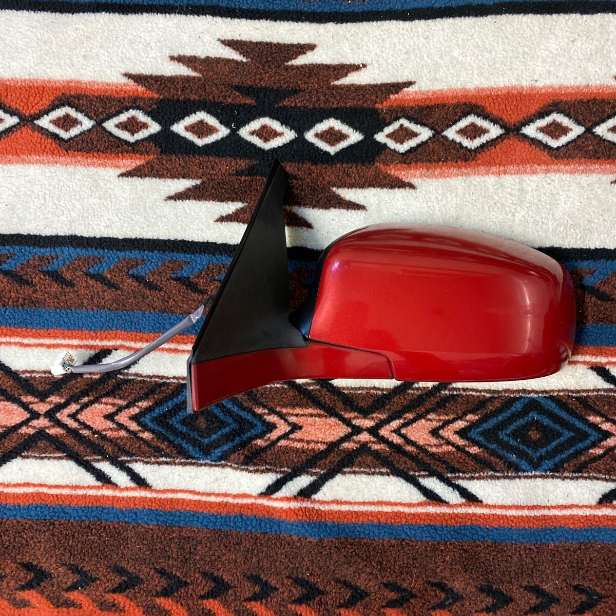 ◆スイフト DBA-ZC11S 左サイドミラー 左ミラー 左ドアミラー シュプリームレッドパール2 トーカイリカ TR0401 コネクター4ピン 動作OK◆拍卖