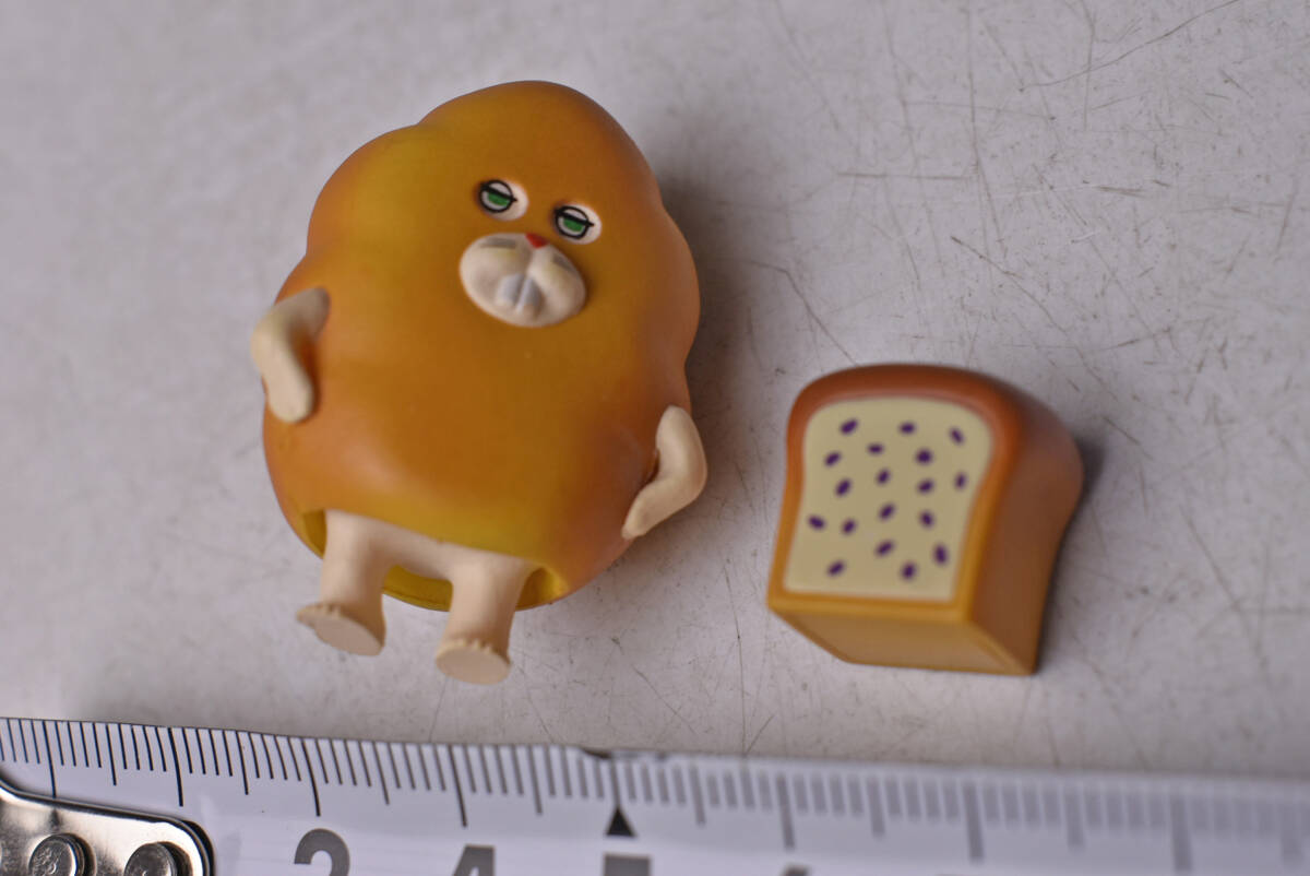 パンどろぼう ★ VS にせパンどろぼう ★ だい2だん ★ にせパンどろぼう ぶどうパン付き ★ カプセルトイ ★ 柴田ケイコ ★ 中古品 ★拍卖