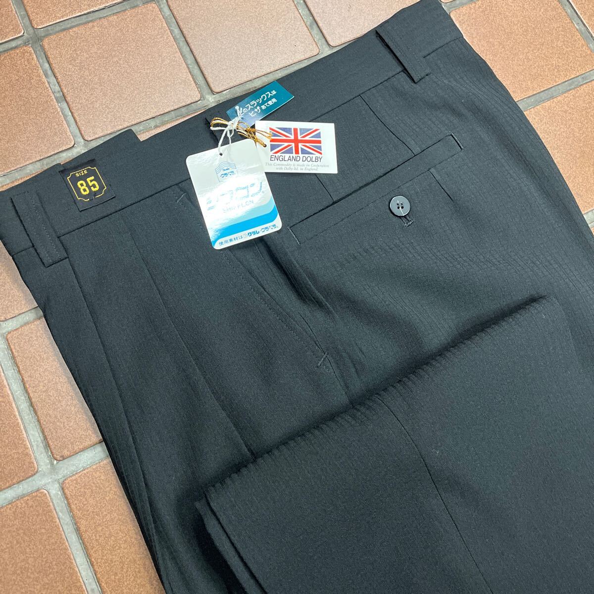 新品☆未使用 定価2.4万円 W85cm 艶感 ブラック ゴルフパンツ カジュアルパンツ ゴルフウェア GOLF スラックス 2タック ふわさら生地拍卖