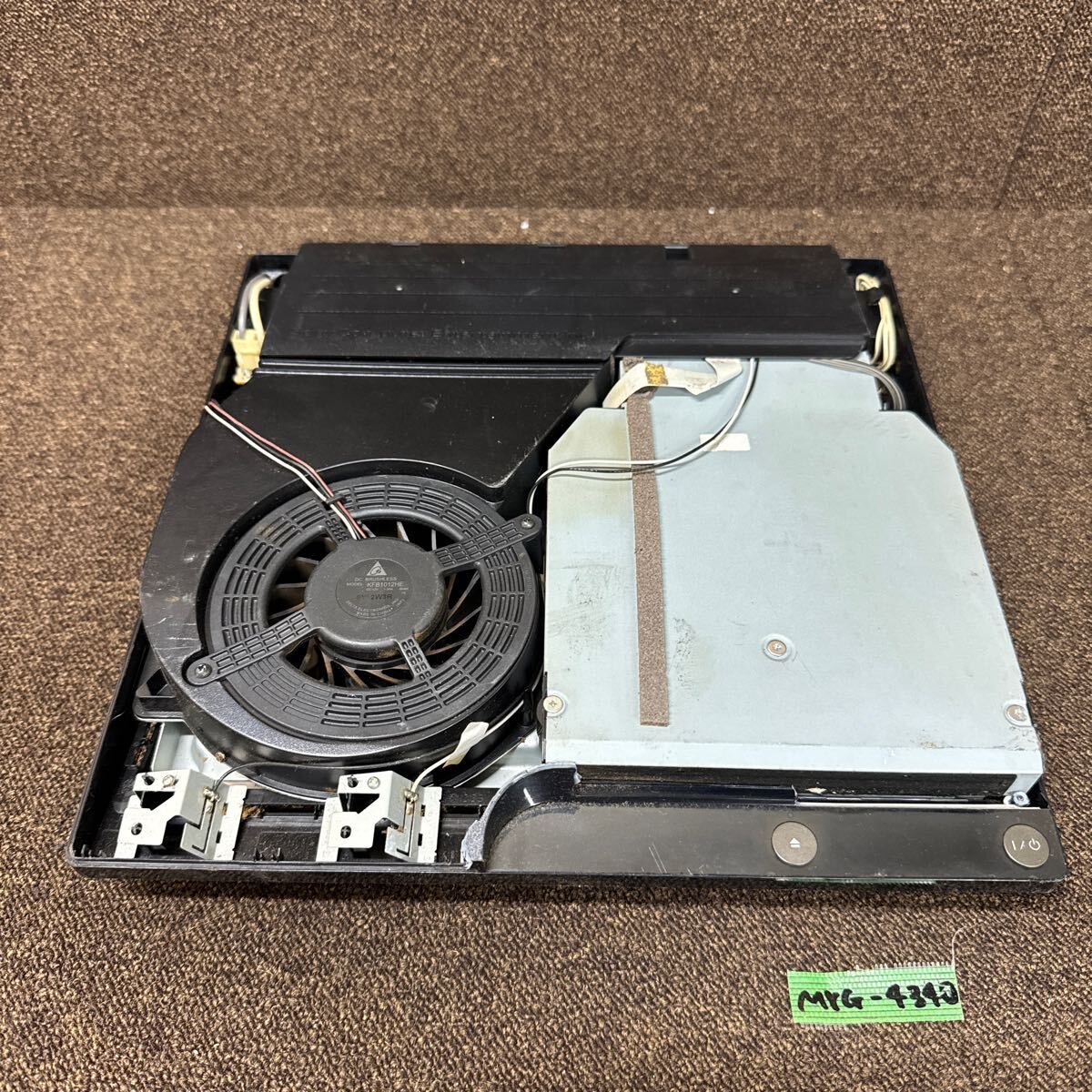 MYG-4340 激安 ゲー厶機 SONY PlayStation 3 CECH-2000A 通電不可 PS3 プレステ ジャンク 同梱不可拍卖