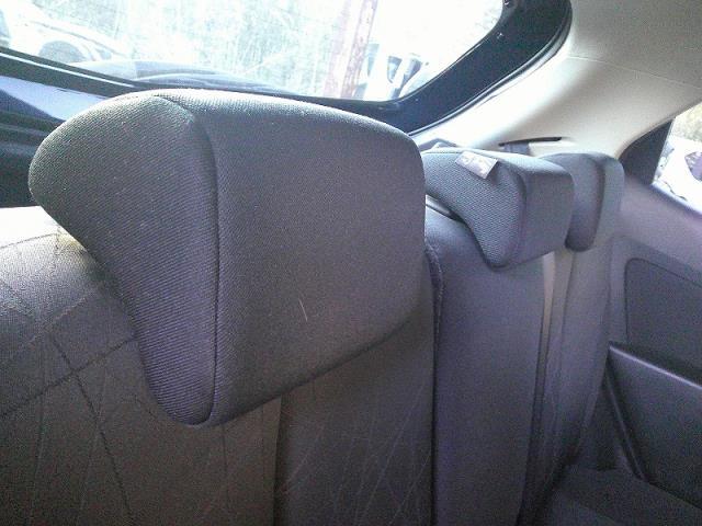 デミオ DBA-DE3FS ヘッドレスト リア3個 トリム L17拍卖