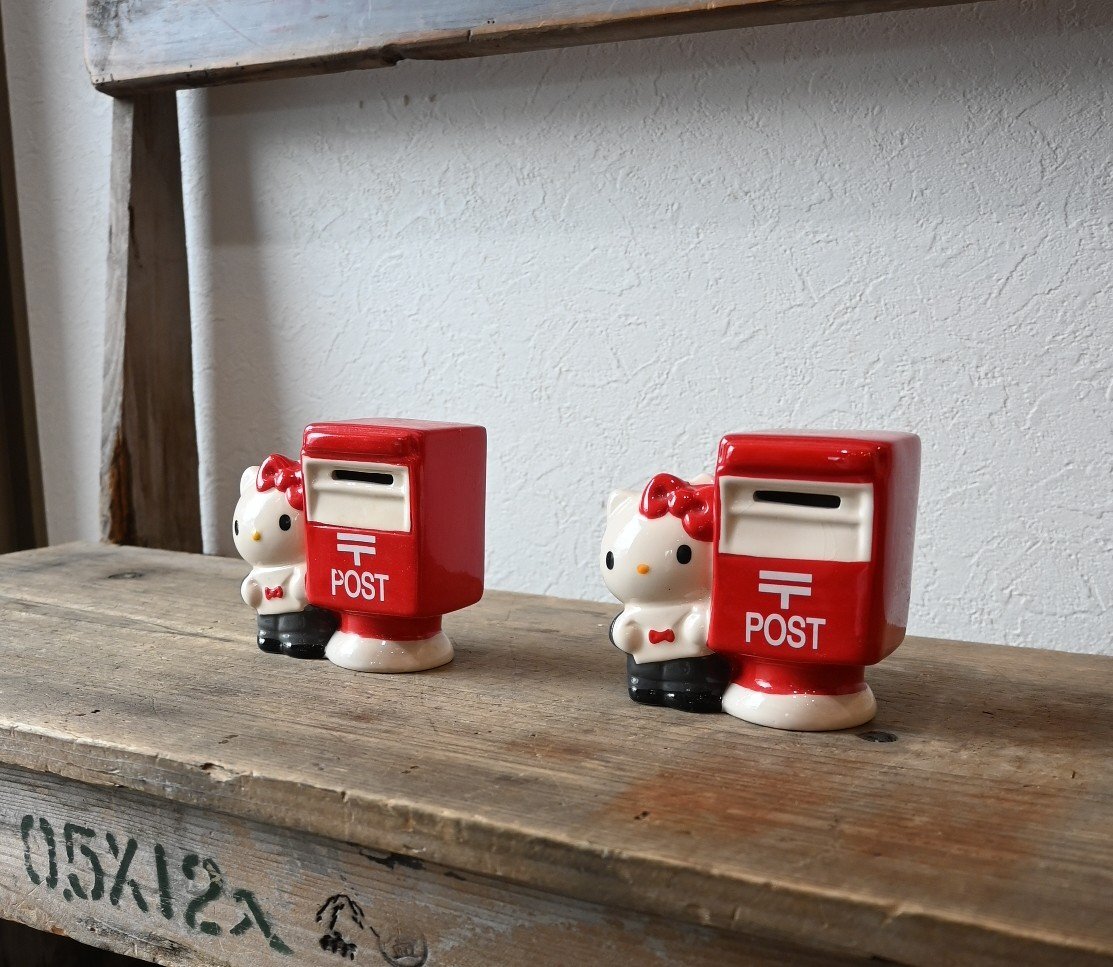 ○ハローキティ キティちゃんの貯金箱 2点セット 陶器のお人形 郵便ポスト型 サンリオ レトロ ガーリー 古道具のgplus広島 2501i拍卖
