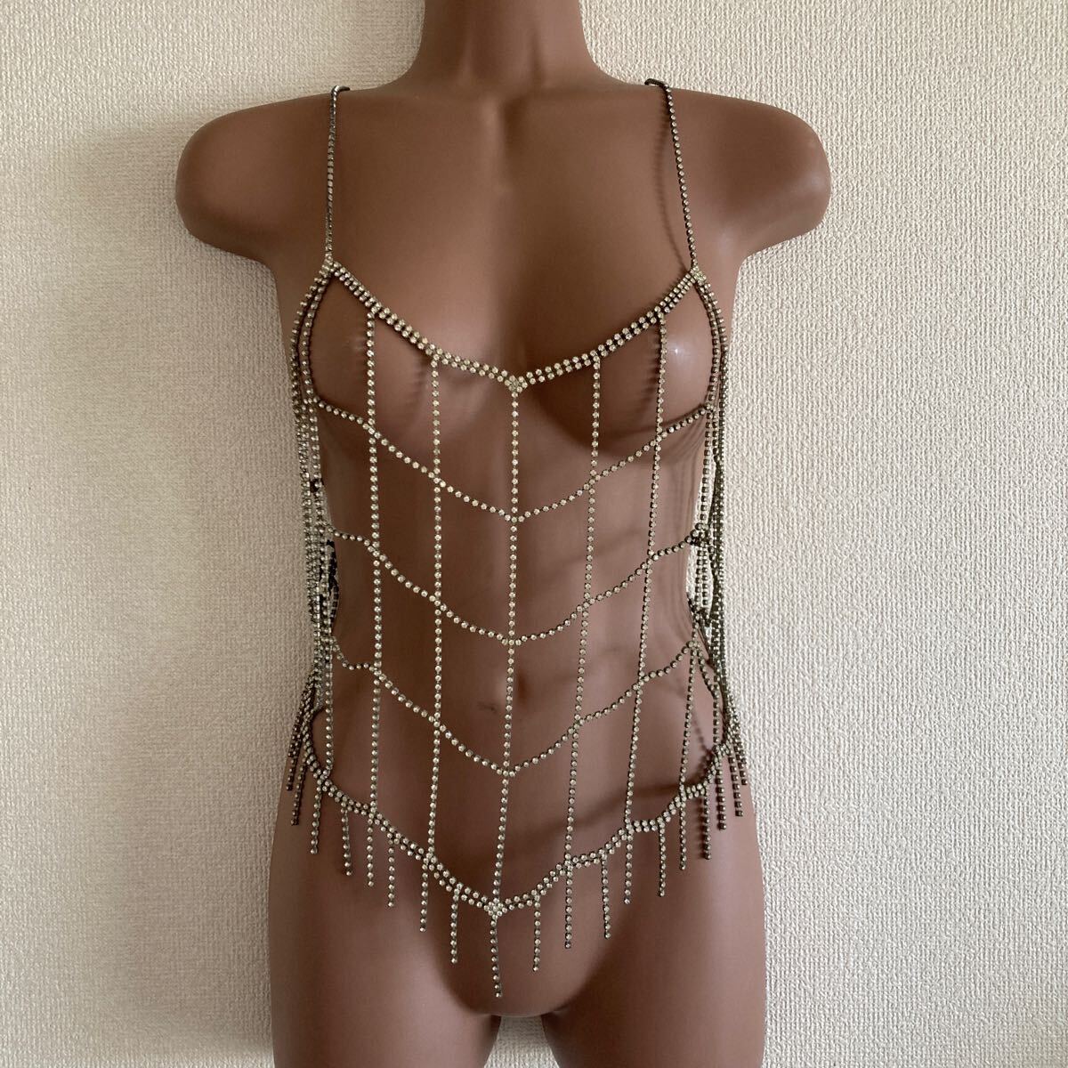 ビンテージアンティークラインストーン装飾のシルバージュエリーキャミソール拍卖