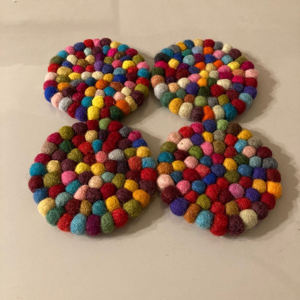 カラフルフェルトボールコースター4個セット&おまけコースター拍卖