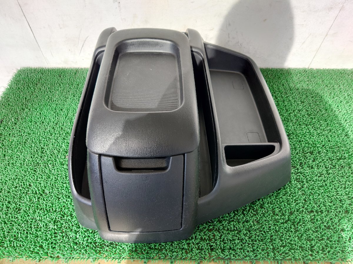 R2 トヨタ ハイエース DX ワイド スーパーロング『 センターコンソール ボックス 小物入れ 58811-26090 58826-26010 58826-26020 』HI1拍卖
