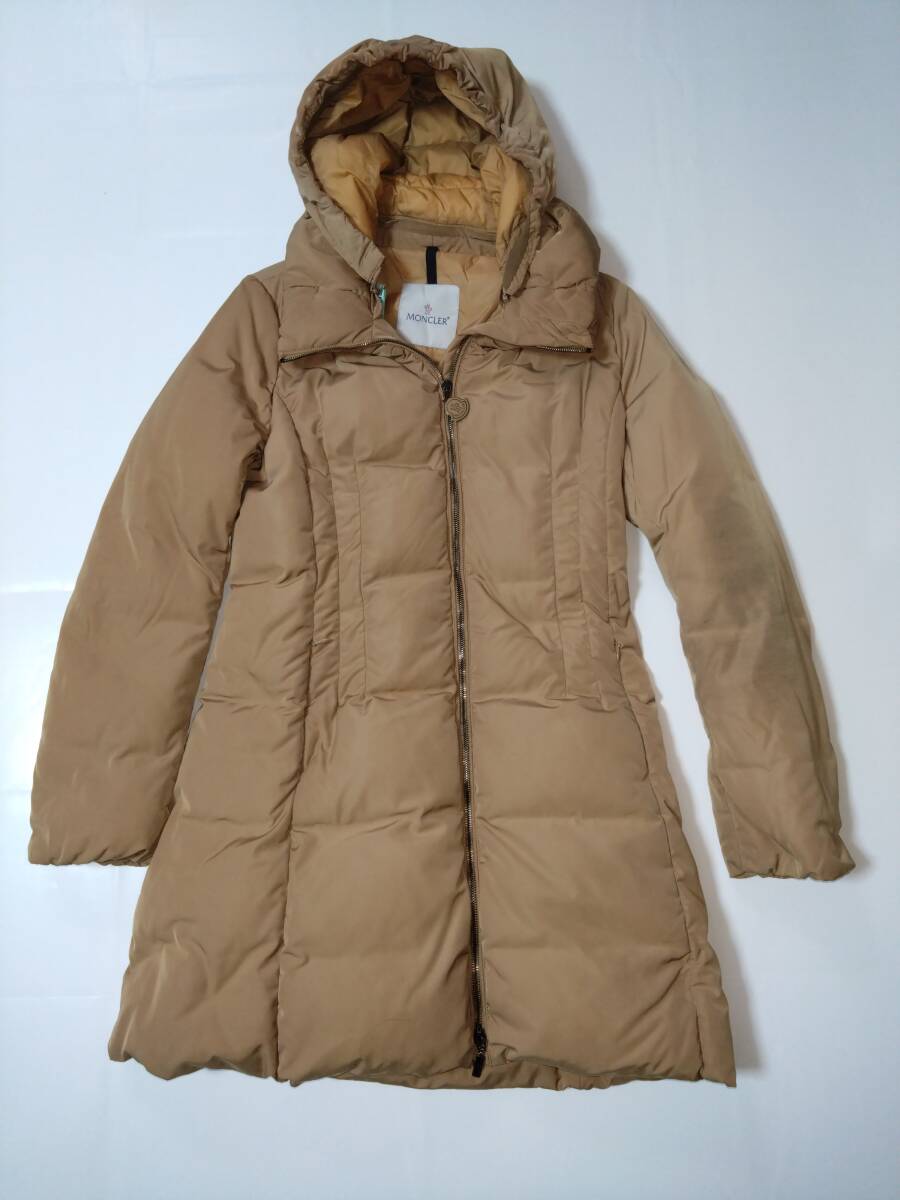 モンクレール MONCLER RENNE ダウンコート フード付き ベージュ アウター ロング丈 左腕に手提げバックによるシミがあります拍卖