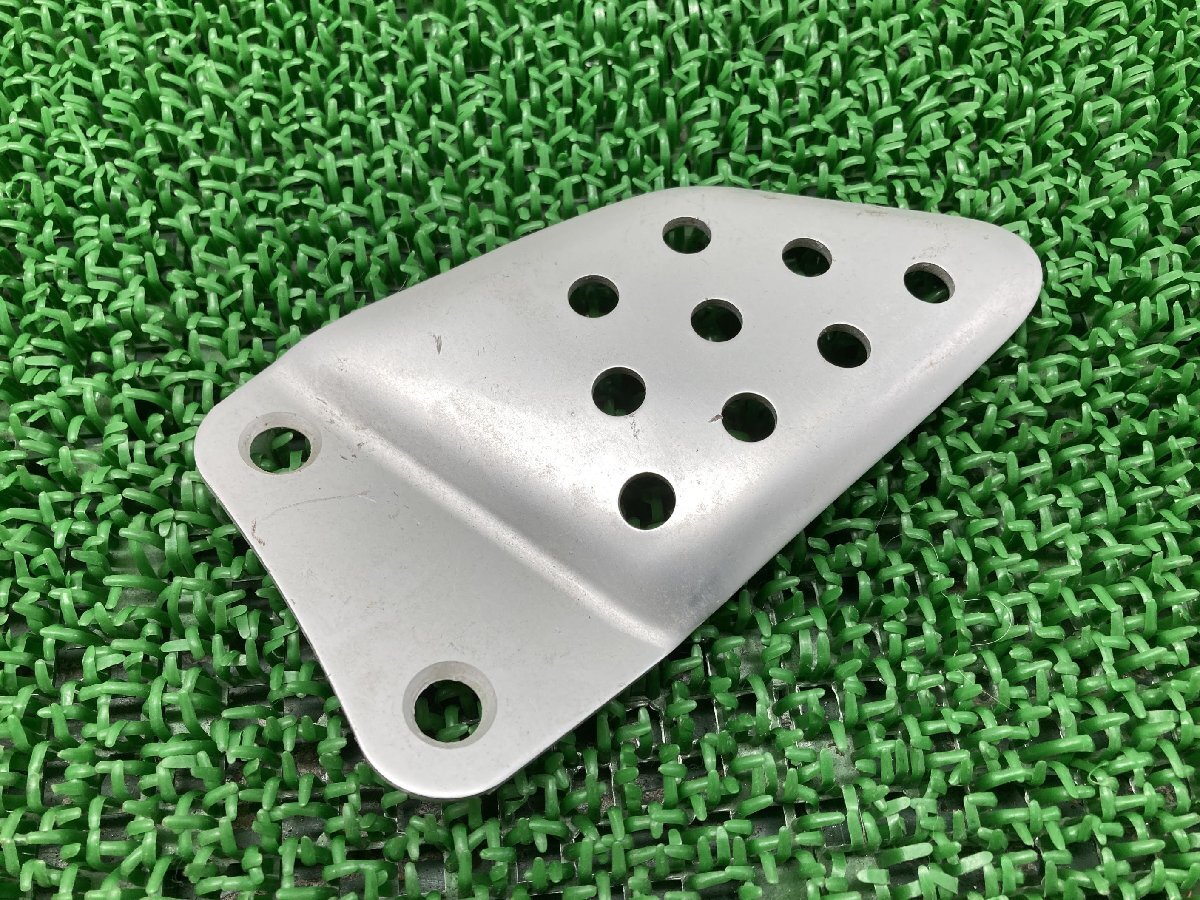 XB12Sライトニング ヒールガード 右 N0555.02A8 ビューエル 純正 中古 バイク 部品 曲がり無し 品薄 希少品 車検 Genuine拍卖