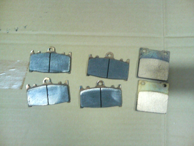 カワサキ ZXR250 400 750 ブレーキパッド前後セット 中古です。リアは新品です。拍卖